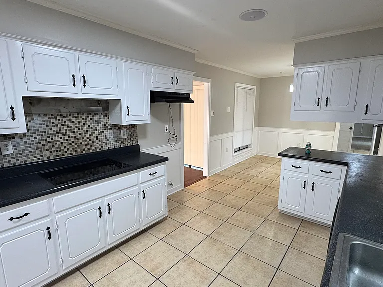 2302 Hawksmoor Pl — Photo 10