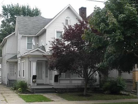 1st image of 1901 W 54th St