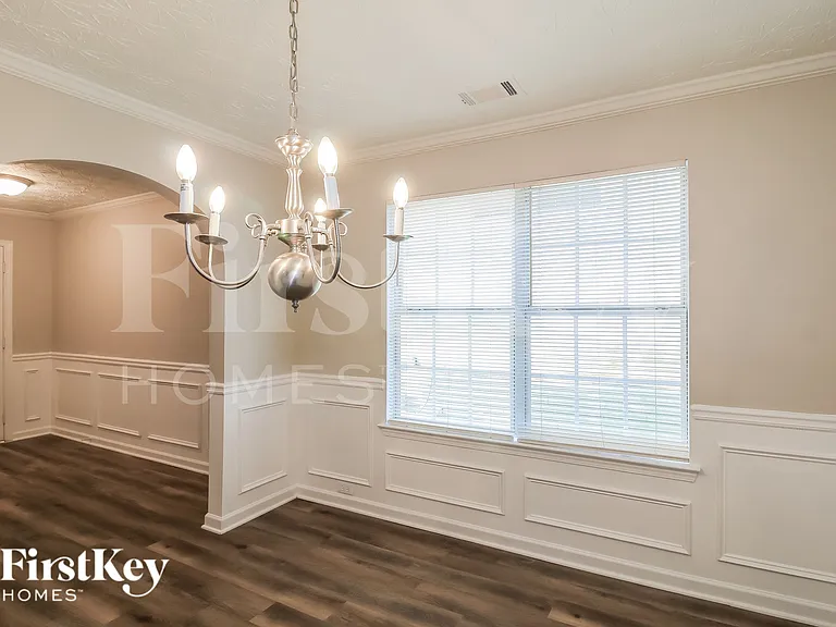 7424 Garnet Dr — Photo 6