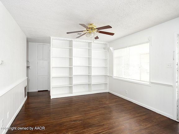 5th image of 2711 Curtis Dr