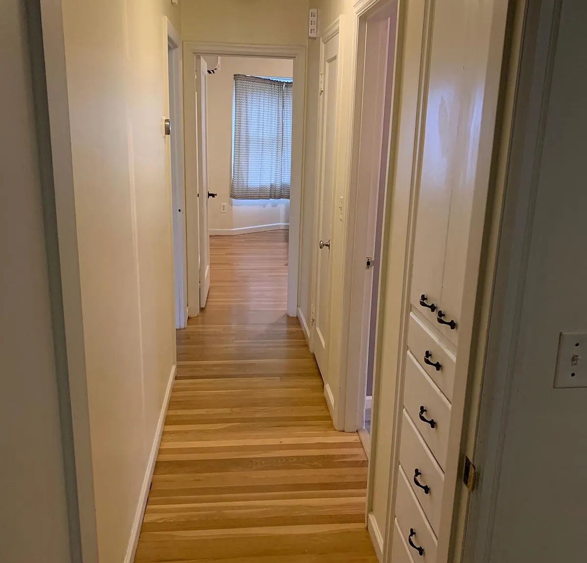 2 bed, 1105 sqft, $2,500 — Photo 4
