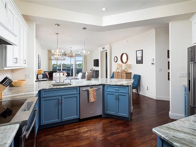 410 Flagship Dr #301 — Photo 2