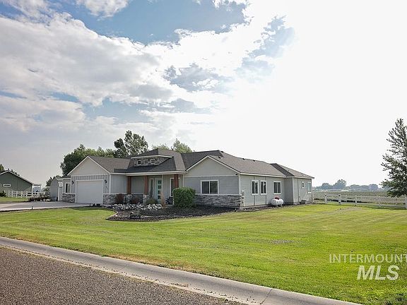 2nd image of 523 Tasia Brianna Dr W
