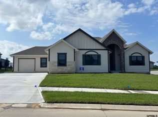 20450 Boulder St, Gretna, NE 68028