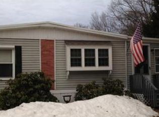 1 Surrey Ln, Brookfield, MA 01506