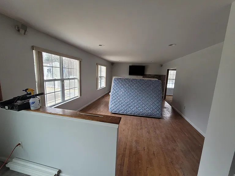6 Merrick Rd — Photo 30