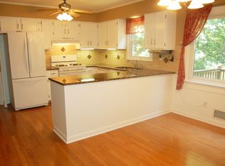 1706 Hunters Trce, Lilburn, GA 30047