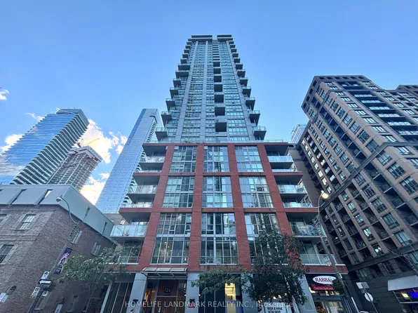 126 Simcoe St #3306, Toronto, ON M5H 4E6