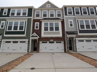 10052 Secluded Garden Dr, Apex, NC 27523