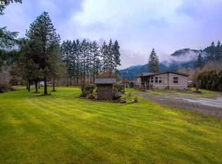 200 Settlers Ct, Elkton, OR 97436