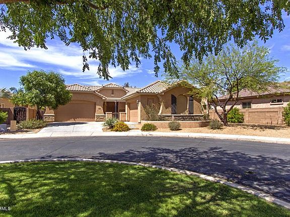 2nd image of 2028 E Mead Pl