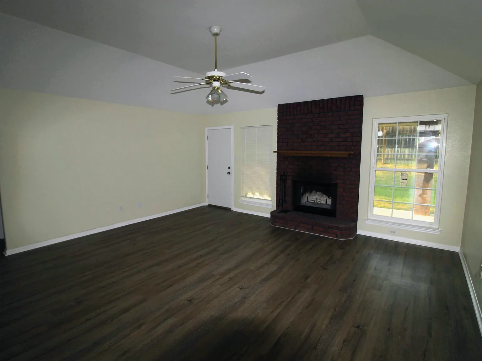 3901 Crosscut Loop - 1 — Photo 4