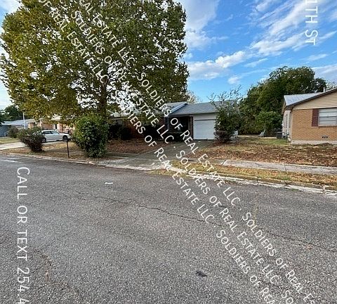 2nd image of 504 S 11th St