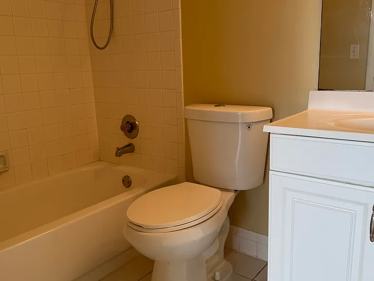 400 SW 134th Way #411F — Photo 9