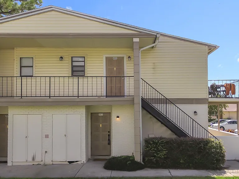 5977 Village Cir #5977 — Photo 3
