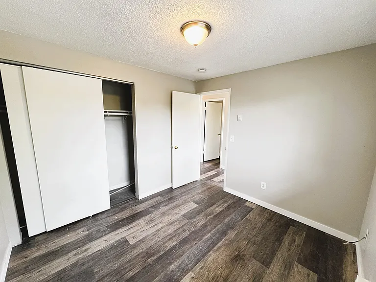 12517 47th Ave SW #16 — Photo 9
