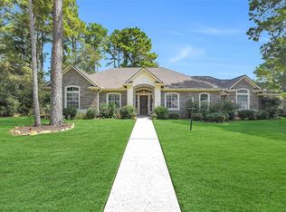 8 Fairfield Dr, Montgomery, TX 77356