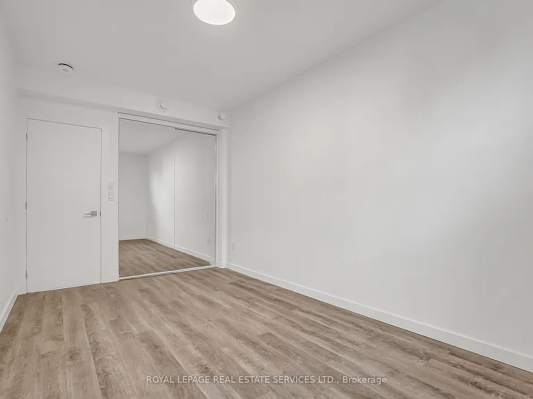 439 Winona Dr #C — Photo 29
