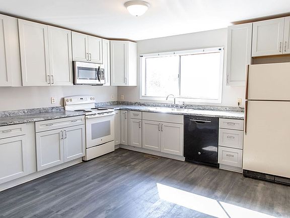5th image of 204 Birch Ave