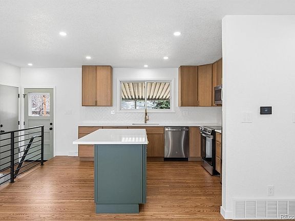 5th image of 1470 S Cody Street