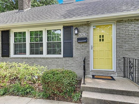 3rd image of 6919 Russell St