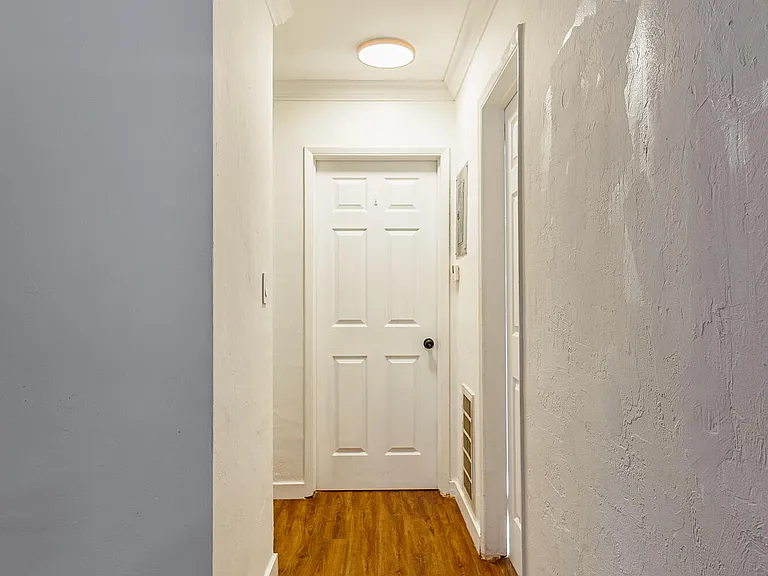 520 NE 58th St #B — Photo 12