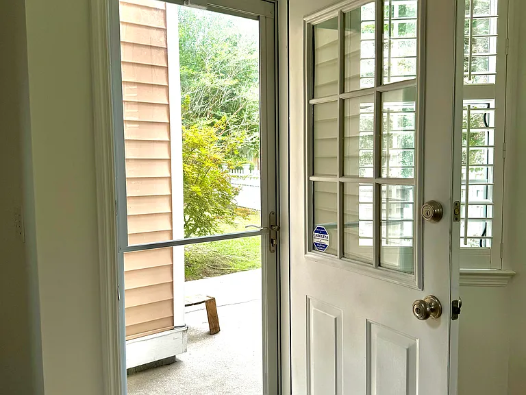 2476 Fulford Ct — Photo 27
