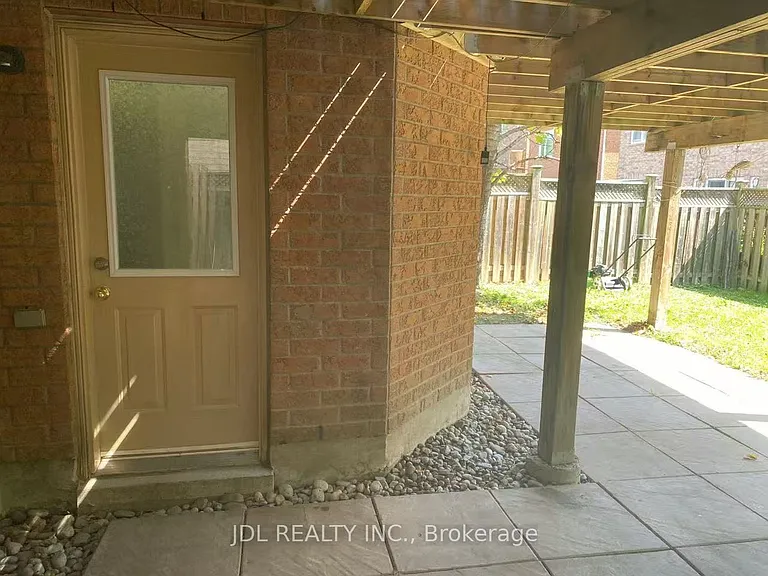 179 Leameadow Rd #BASEMENT — Photo 3
