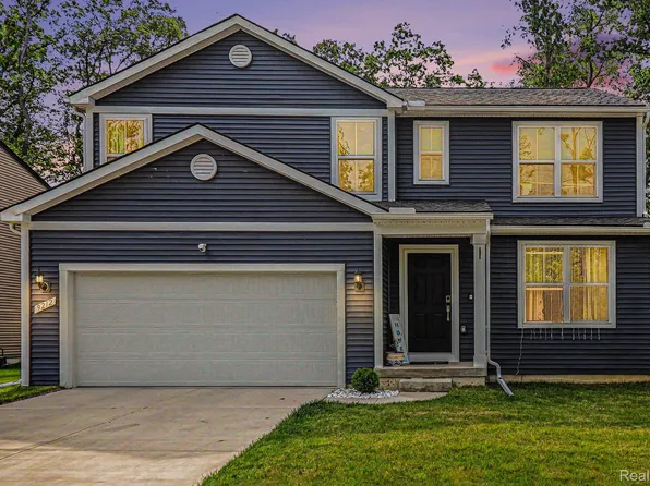 9212 Dogwood Ct, Dexter, MI 48130