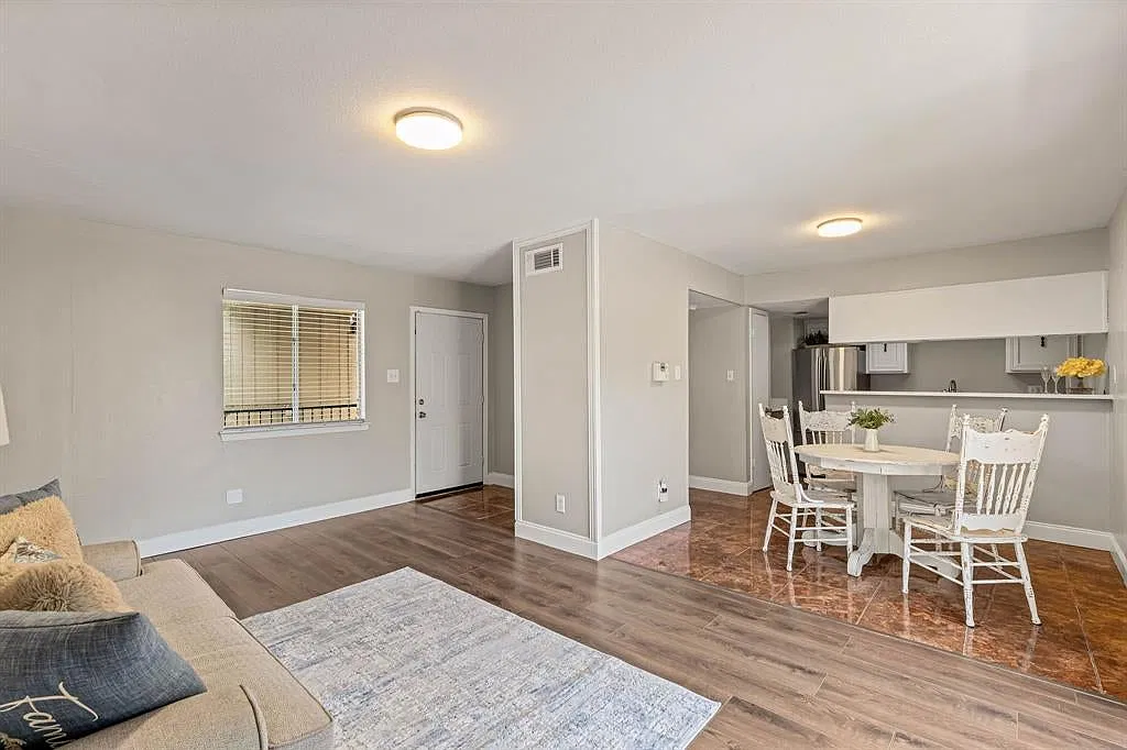 3 bed, 1165 sqft, $2,050 — Photo 4