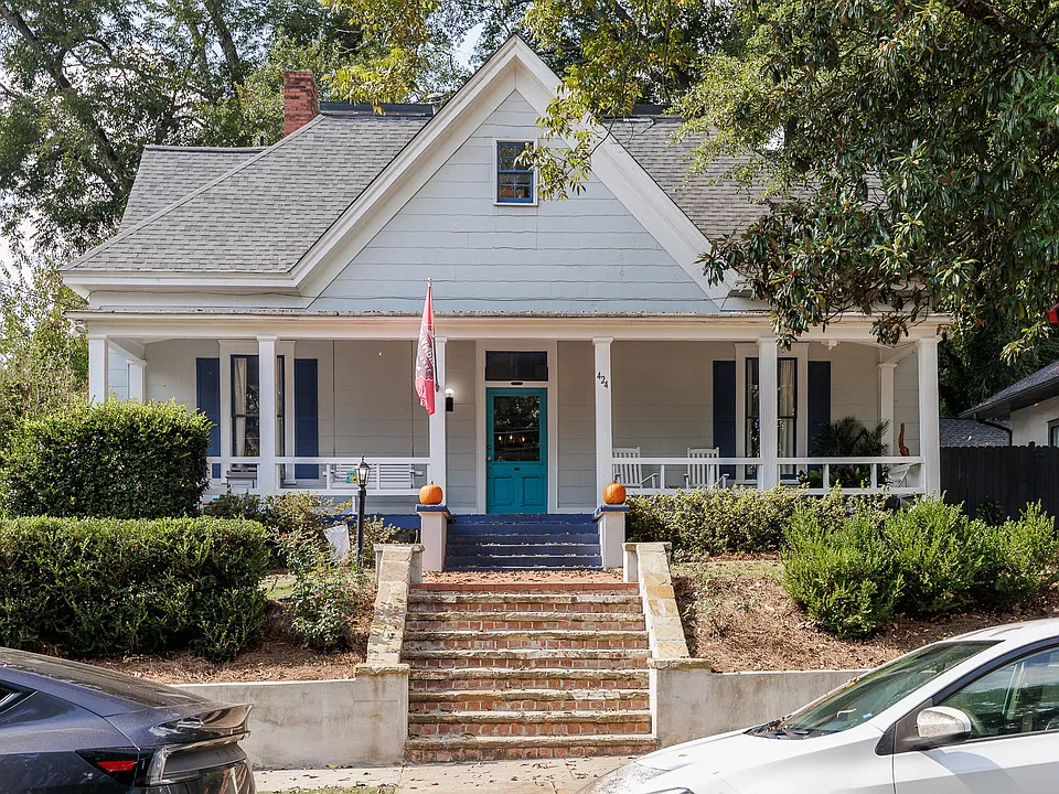 424 Bloomfield St