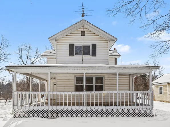 224 E Francis St, Nashville, MI 49073