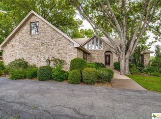 24 Fairview Dr, Round Rock, TX 78665