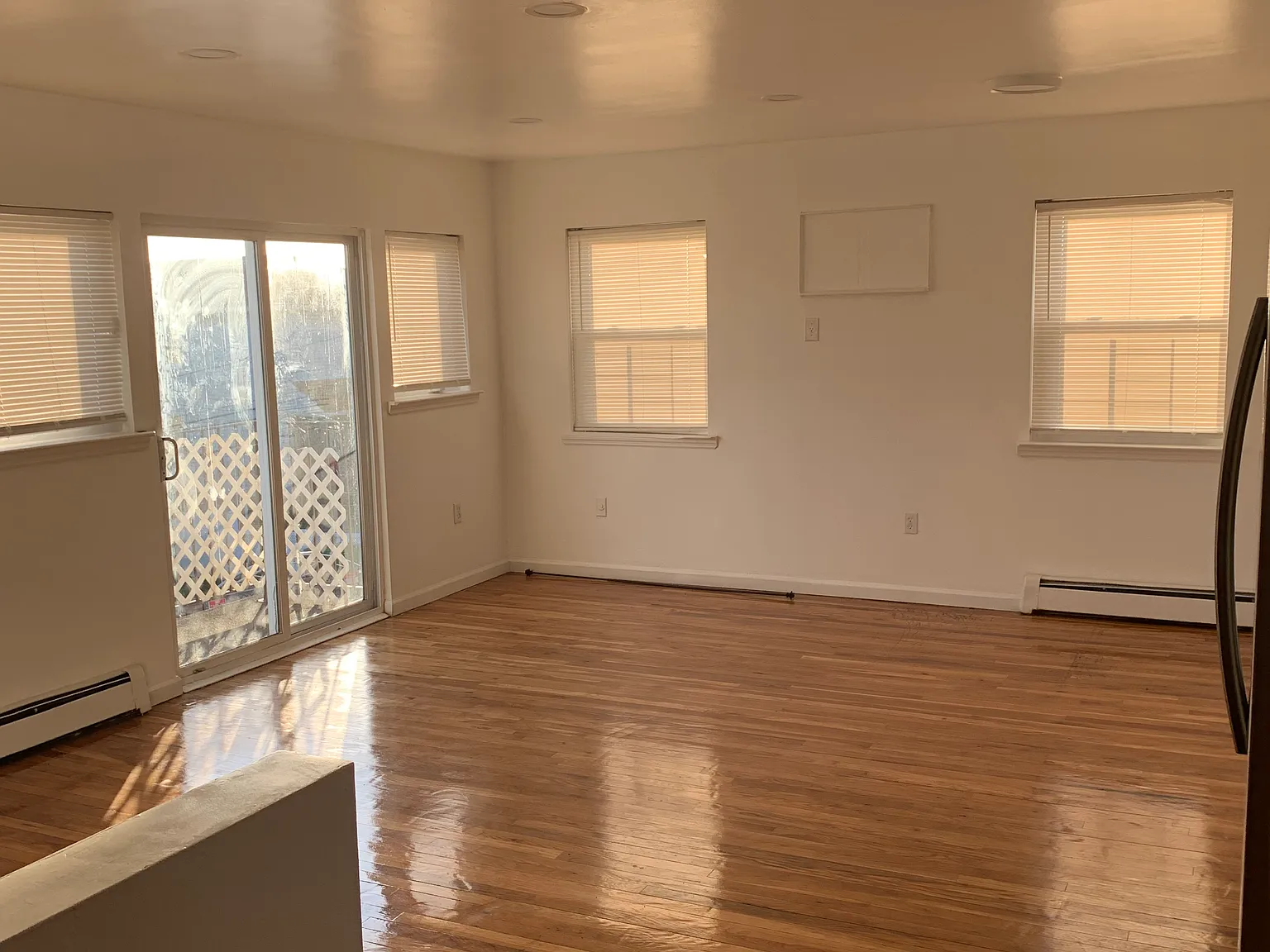 3 bed, $3,500 — Photo 2