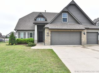 2702 N 16th Pl, Broken Arrow, OK 74012