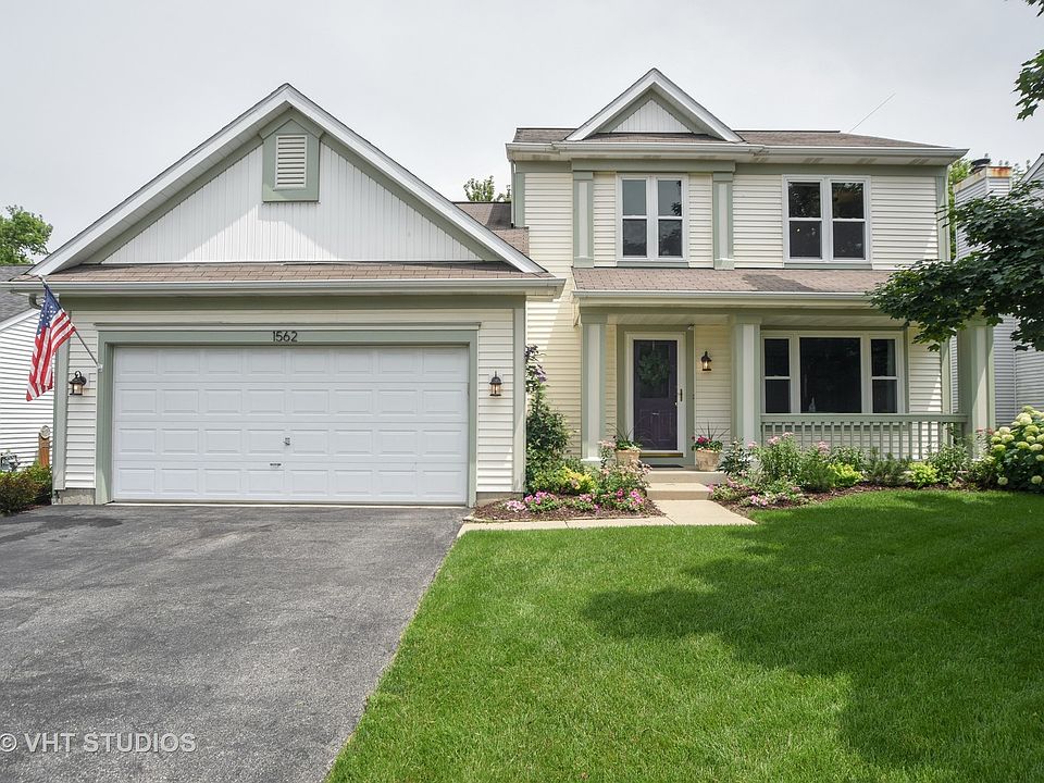 1st image of 1562 Oxford Cir