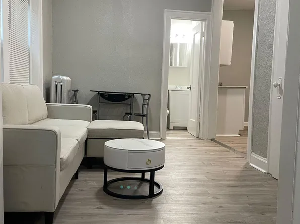 11118 Clifton Blvd Unit C-204, Cleveland, OH 44102