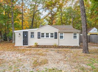 30 Willow St, Waretown, NJ 08758