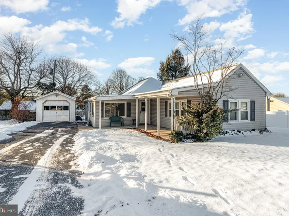34 Kenwood Ave, Carlisle, PA 17013