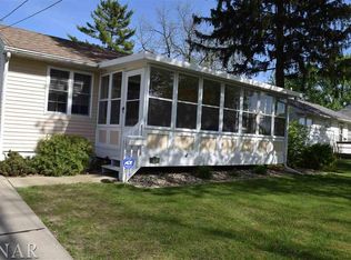 1610 S Madison St, Bloomington, IL