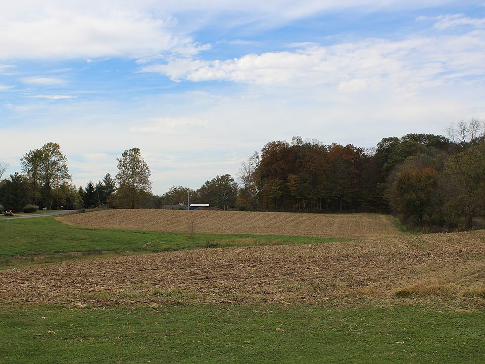2nd image of 15610 Bear Creek Rd