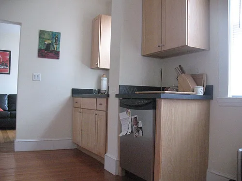 60 1/2 College Ave #1 Photo 1