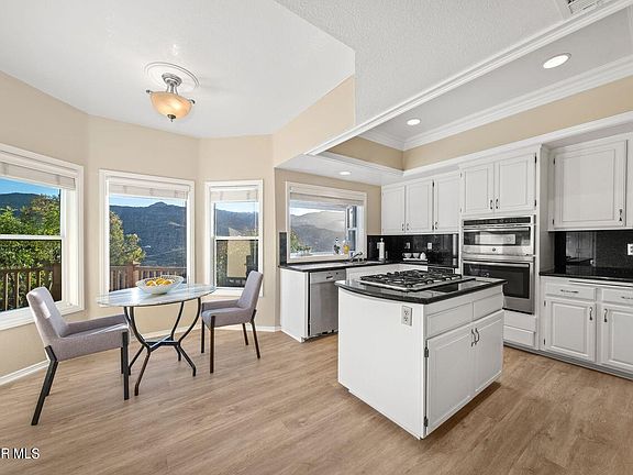 3rd image of 32106 Canyon Ridge Dr