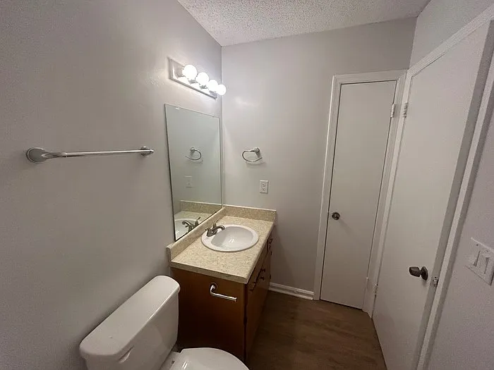 940 Glenn St #703 — Photo 21