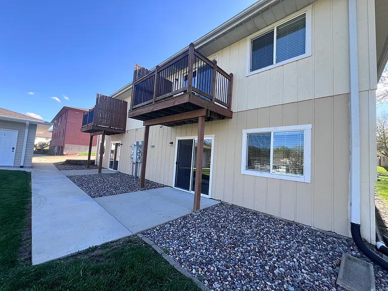 750 Duggan Dr #1 — Photo 4