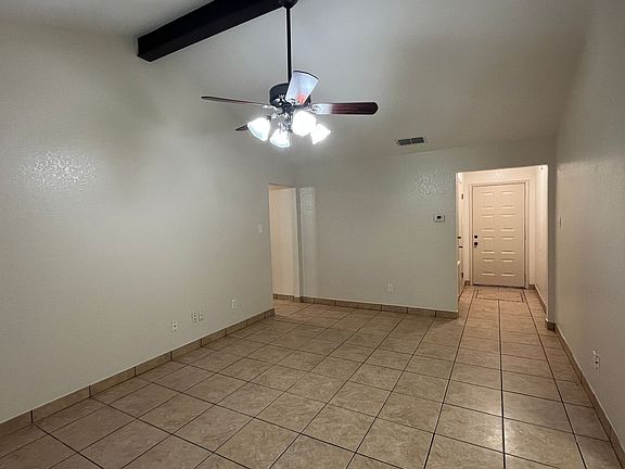 5th image of 2846 Blue Grass Dr