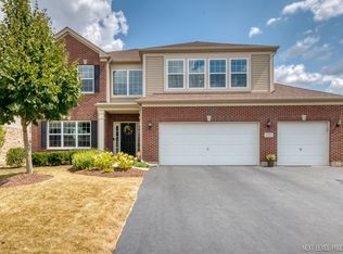 532 Regal Ln, Bolingbrook, IL 60490