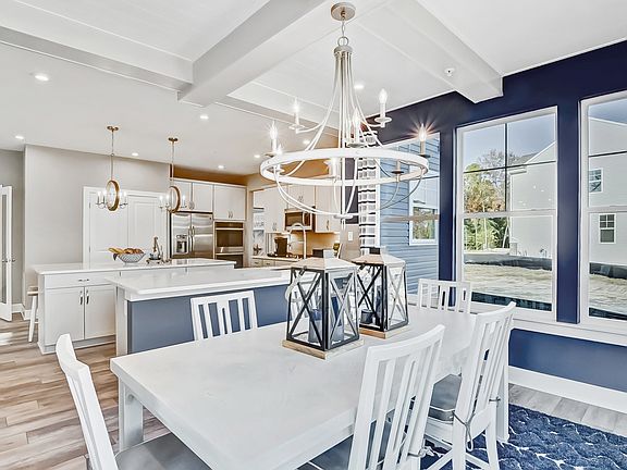 Morning room off kitchen