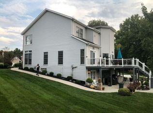 20780 Wakefield Cir, Strongsville, OH 44136