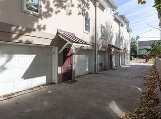 24 Strawberry Ln APT C, Charleston, SC 29403